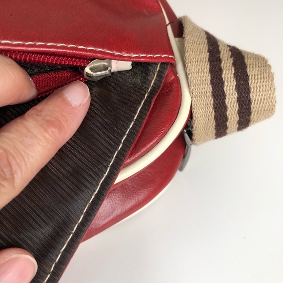 Vintage Disney Minnie Mouse 80s Red Faux Leather Crossbody Bag - Picture 11 of 15